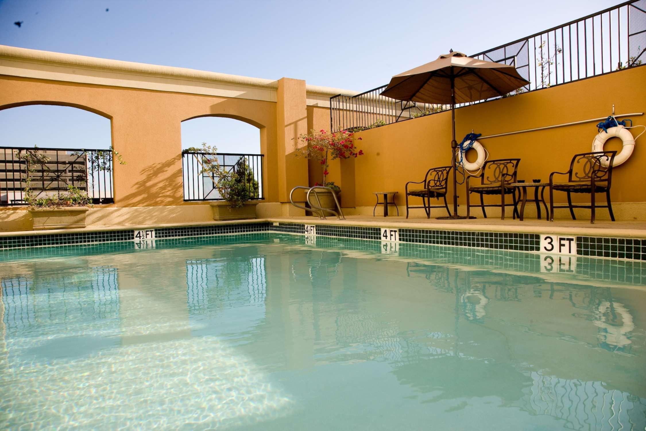 Hotel Zessa Orange County Airport, A Doubletree By Hilton Santa Ana Facilidades foto